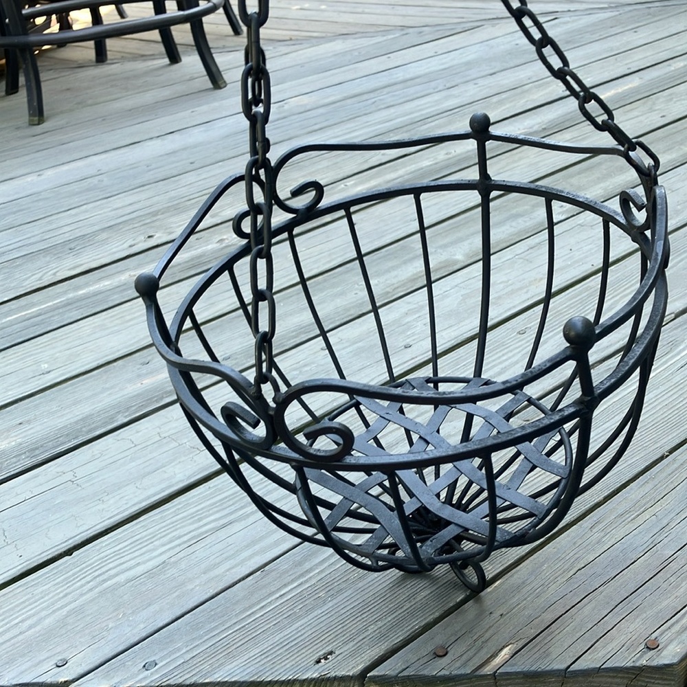 Black Metal Hanging Baskets Set Of 2 - Picture 4 of 6